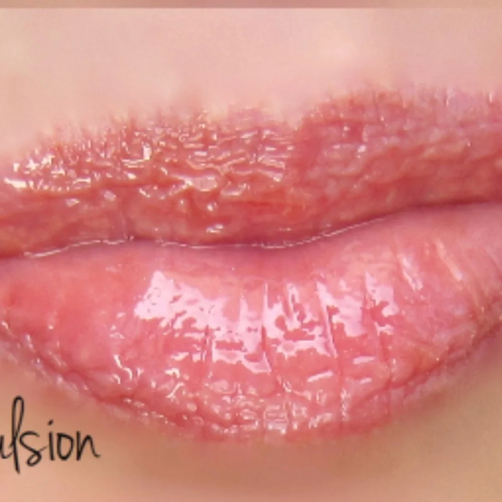 Chanel Rouge Coco Gloss Top Coat in 776 Impulsion - BNIB, LE, Rare, Discontinued